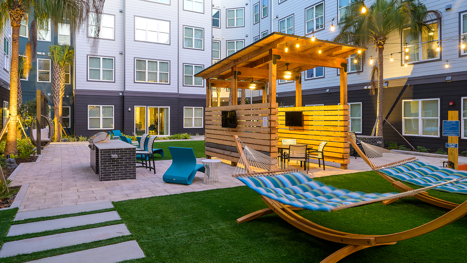 UConn Apartments The Standard at Four Corners